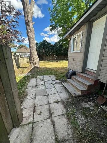 102 Gray Street Chatham-kent ON N7M 1S9