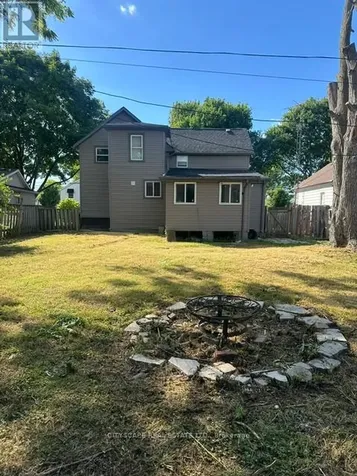 102 Gray Street Chatham-kent ON N7M 1S9