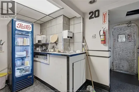 20 University Avenue Windsor ON N9A 5P6
