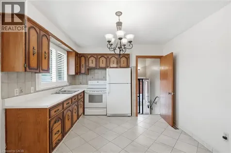 31 Sycamore Street Hamilton ON L8T 3N6