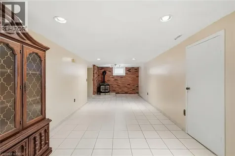 31 Sycamore Street Hamilton ON L8T 3N6