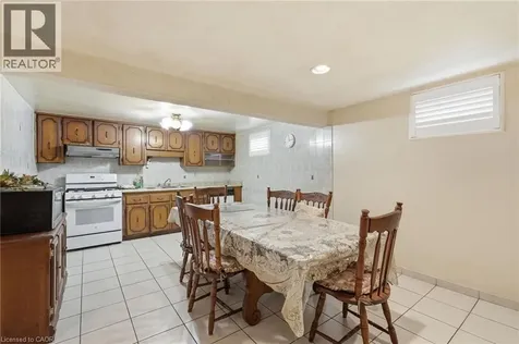 31 Sycamore Street Hamilton ON L8T 3N6