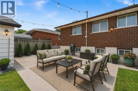 31 Sycamore Street Hamilton ON L8T 3N6