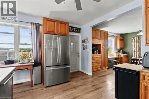 4901 Sixteen Road Smithville ON L0R 1Y0