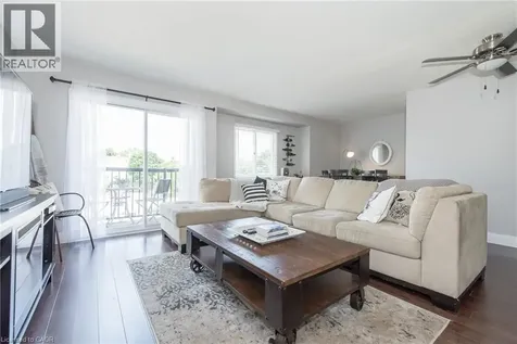 271 Eiwo Court Waterloo ON N2K 2M8