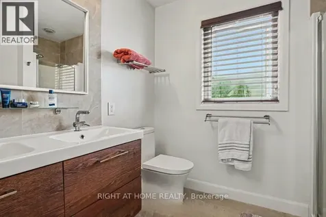 2064 Dunollie Crescent Ottawa ON K2W 1H6