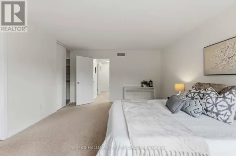 466 Citadel Crescent Ottawa ON K2G 7E7