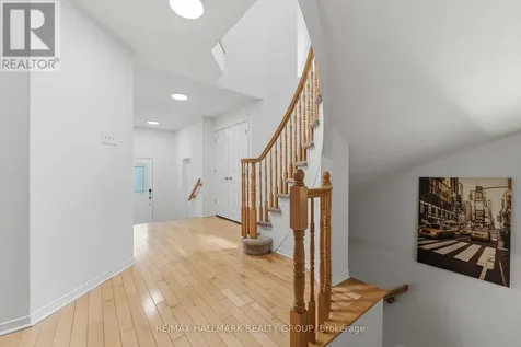 466 Citadel Crescent Ottawa ON K2G 7E7
