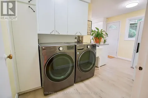 1430 Edgecliffe Avenue Ottawa ON K1Z 8G1