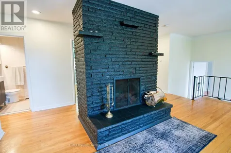 1430 Edgecliffe Avenue Ottawa ON K1Z 8G1