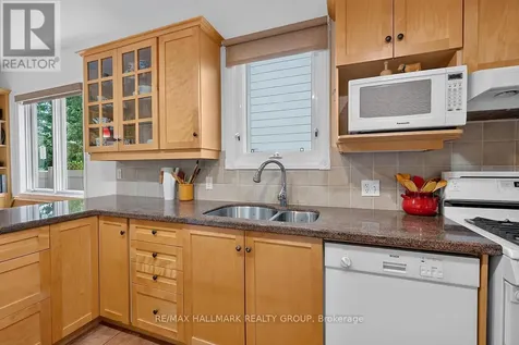51 Castlethorpe Crescent Ottawa ON K2G 5P9