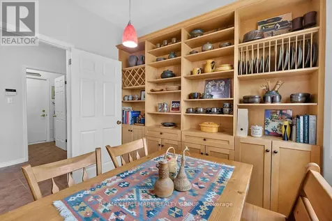 51 Castlethorpe Crescent Ottawa ON K2G 5P9