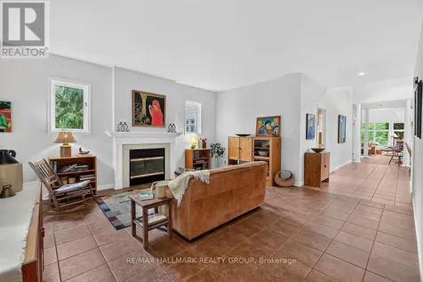 51 Castlethorpe Crescent Ottawa ON K2G 5P9
