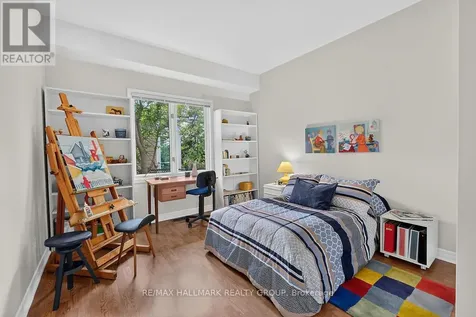 51 Castlethorpe Crescent Ottawa ON K2G 5P9