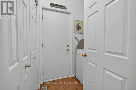 51 Castlethorpe Crescent Ottawa ON K2G 5P9