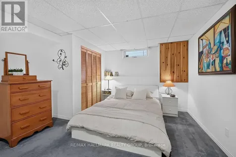 51 Castlethorpe Crescent Ottawa ON K2G 5P9