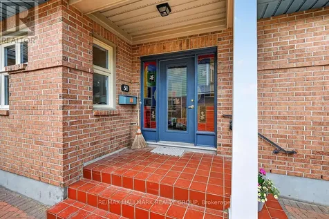 51 Castlethorpe Crescent Ottawa ON K2G 5P9