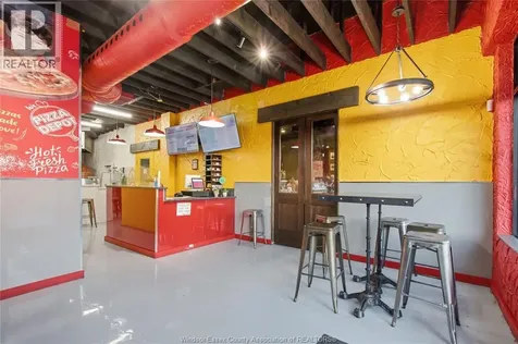 4310 Howard Avenue Windsor ON N9G 1P4