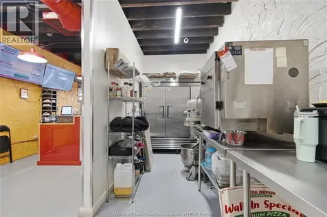 4310 Howard Avenue Windsor ON N9G 1P4