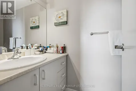 665 Bathgate Drive Ottawa ON K1K 3Y4