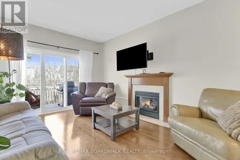 48 Maricona Way Ottawa ON K2T 1H2