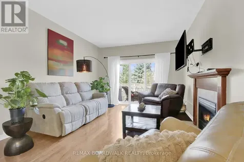 48 Maricona Way Ottawa ON K2T 1H2