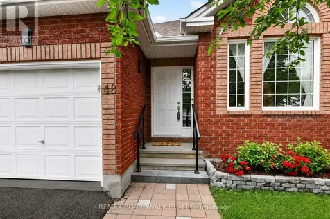 48 Maricona Way Ottawa ON K2T 1H2
