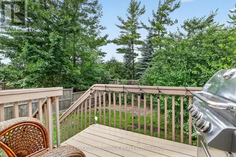 48 Maricona Way Ottawa ON K2T 1H2