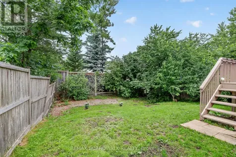 48 Maricona Way Ottawa ON K2T 1H2