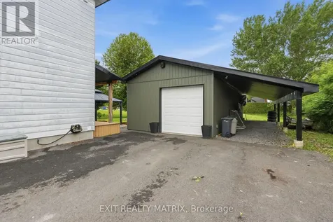 1320 St Joseph Road Russell ON K0A 1W0