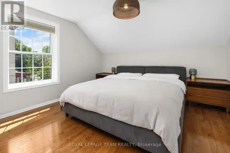 14 Crichton Street Ottawa ON K1M 2E2