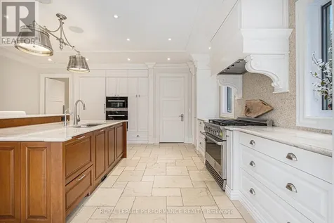1413 Blackhorse Court Ottawa ON K4M 0A6