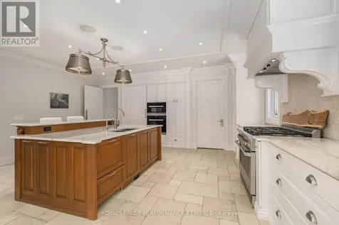1413 Blackhorse Court Ottawa ON K4M 0A6