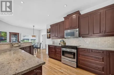3 Goldora Private Ottawa ON K2T 1K8
