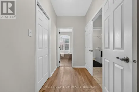3 Goldora Private Ottawa ON K2T 1K8
