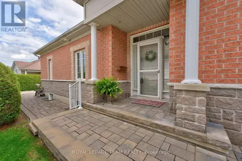 3 Goldora Private Ottawa ON K2T 1K8