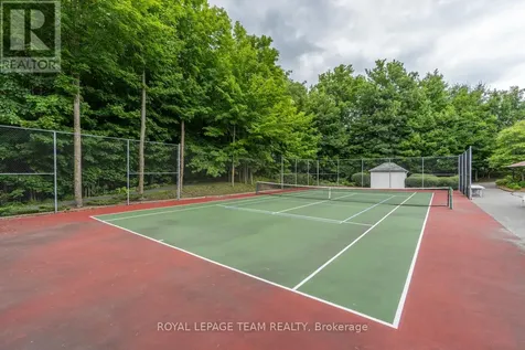 3 Goldora Private Ottawa ON K2T 1K8