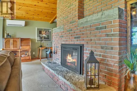 453 Shoreline Avenue South Bruce Peninsula ON N0H 2T0