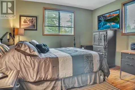 453 Shoreline Avenue South Bruce Peninsula ON N0H 2T0