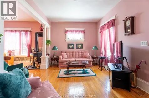 108 Forest Street Chatham ON N7L 2A4