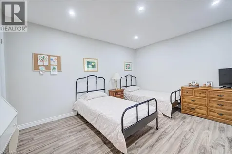 71 Beasley Crescent Cambridge ON N1T 1P5