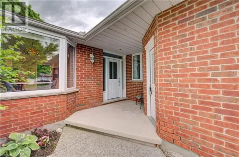 71 Beasley Crescent Cambridge ON N1T 1P5
