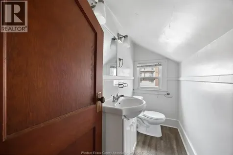 636 Partington Avenue Windsor ON N9B 2N7
