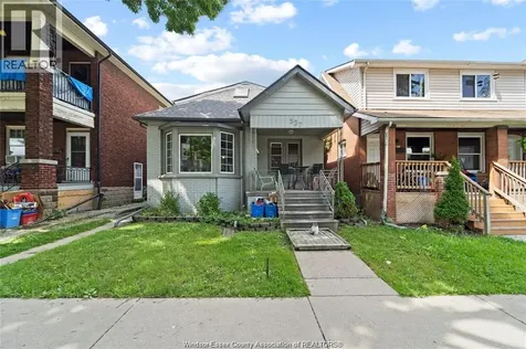 537 Mcewan Avenue Windsor ON N9B 2E7
