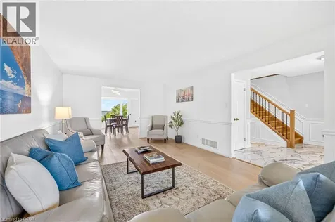 15 Cheval Drive Grimsby ON L3M 4P3