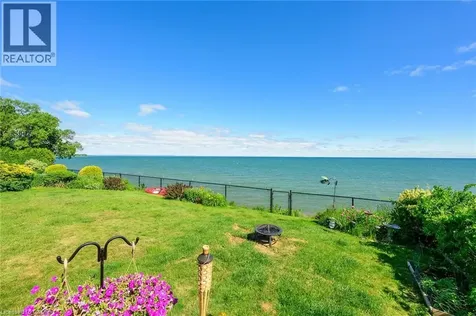15 Cheval Drive Grimsby ON L3M 4P3