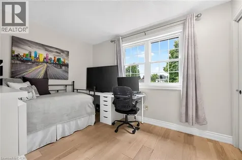 15 Cheval Drive Grimsby ON L3M 4P3