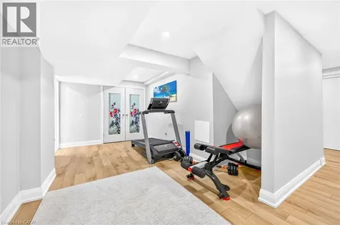 15 Cheval Drive Grimsby ON L3M 4P3