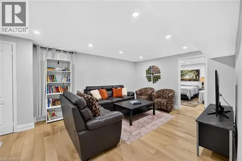 15 Cheval Drive Grimsby ON L3M 4P3