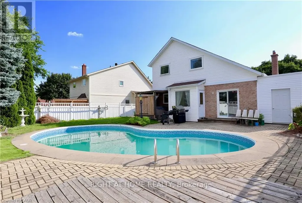 432 Heritage Drive Kitchener ON N2B 3M9